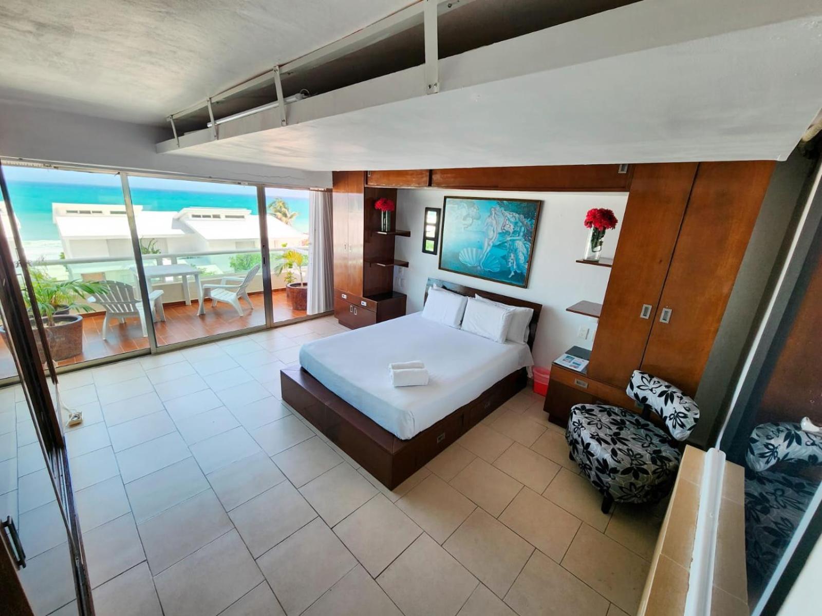 Beachfront Apartments Канкун Экстерьер фото