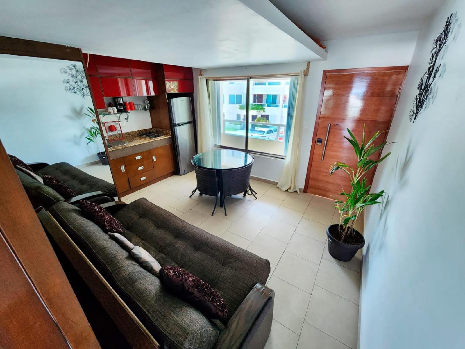 Beachfront Apartments Канкун Экстерьер фото